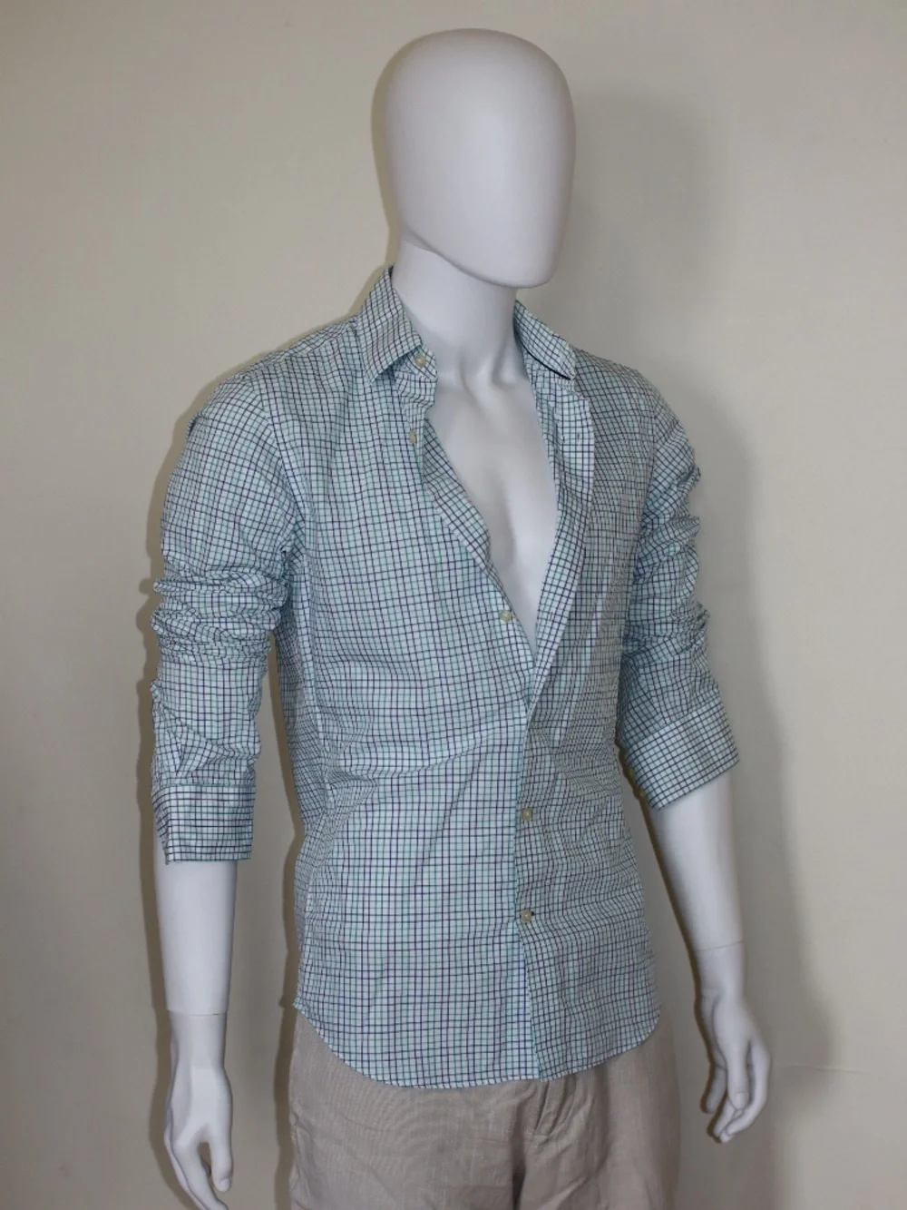 Stylish Vintage Banana Republic Summer Shirt with a Slim Fit